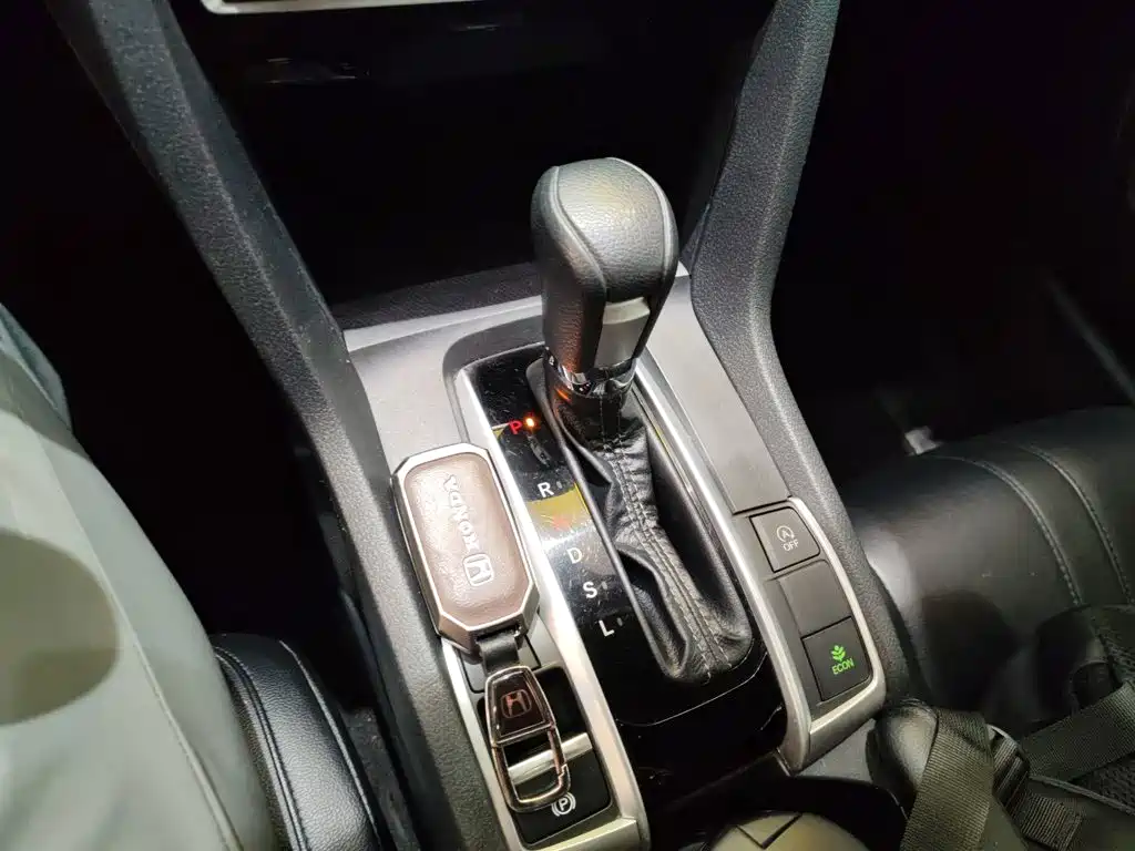 Honda Civic 2019 — фото 14