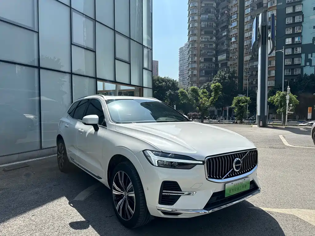 Volvo XC60 PHEV 2023 — фото 3
