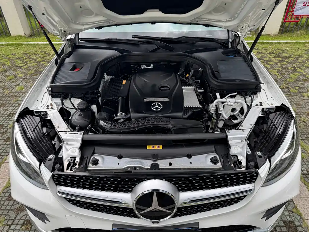 Mercedes-Benz GLC 2017 — фото 36