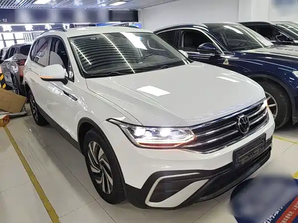Volkswagen Tiguan L 2022