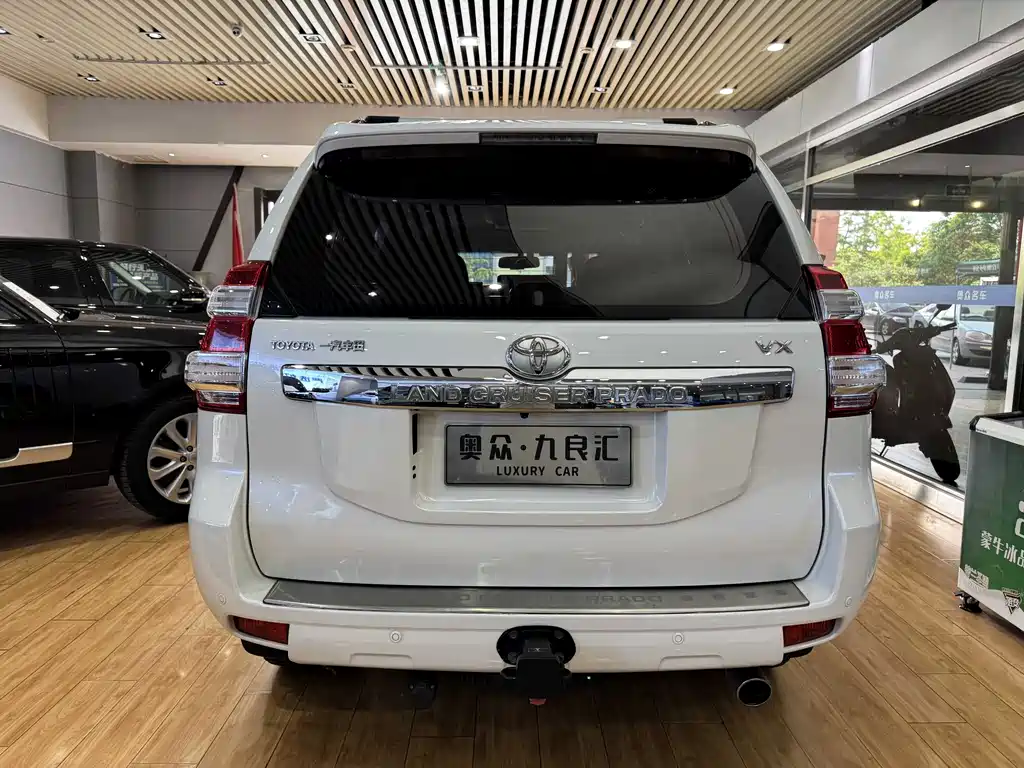 Toyota Prado 2016 — фото 16