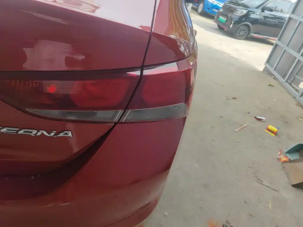 Hyundai Verna 2017 — фото 8