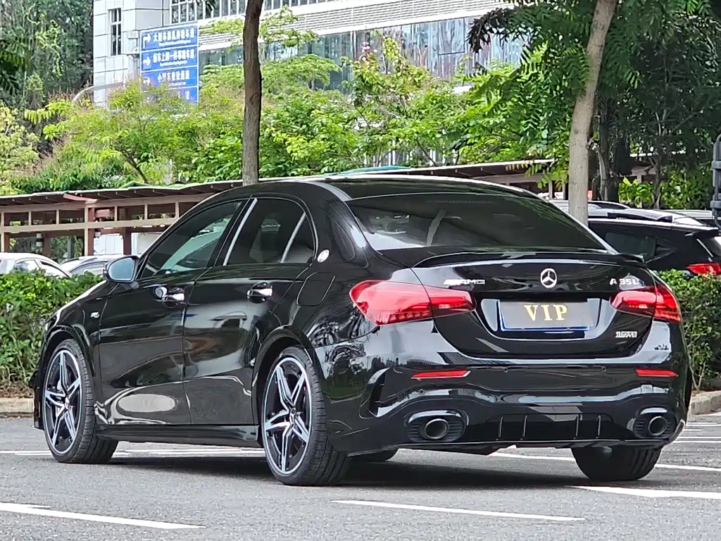 Mercedes-Benz A-Class AMG 2025 — фото 9