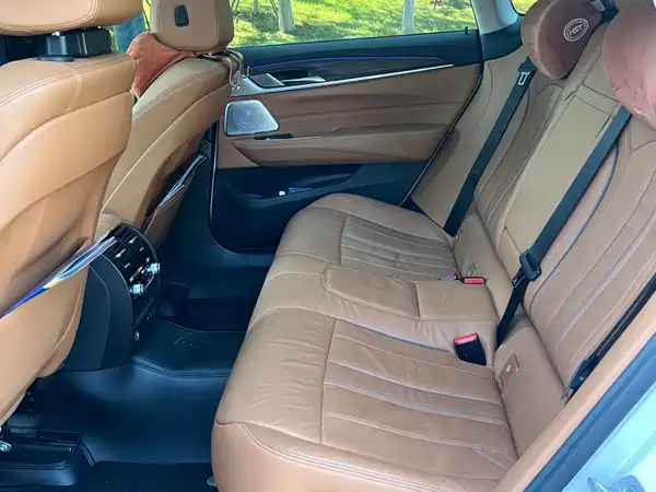 BMW 6 Series GT 2021