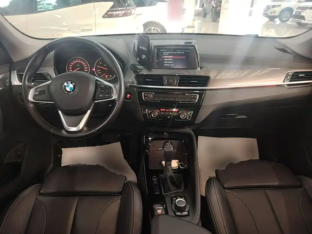 BMW X1 2018 — фото 10