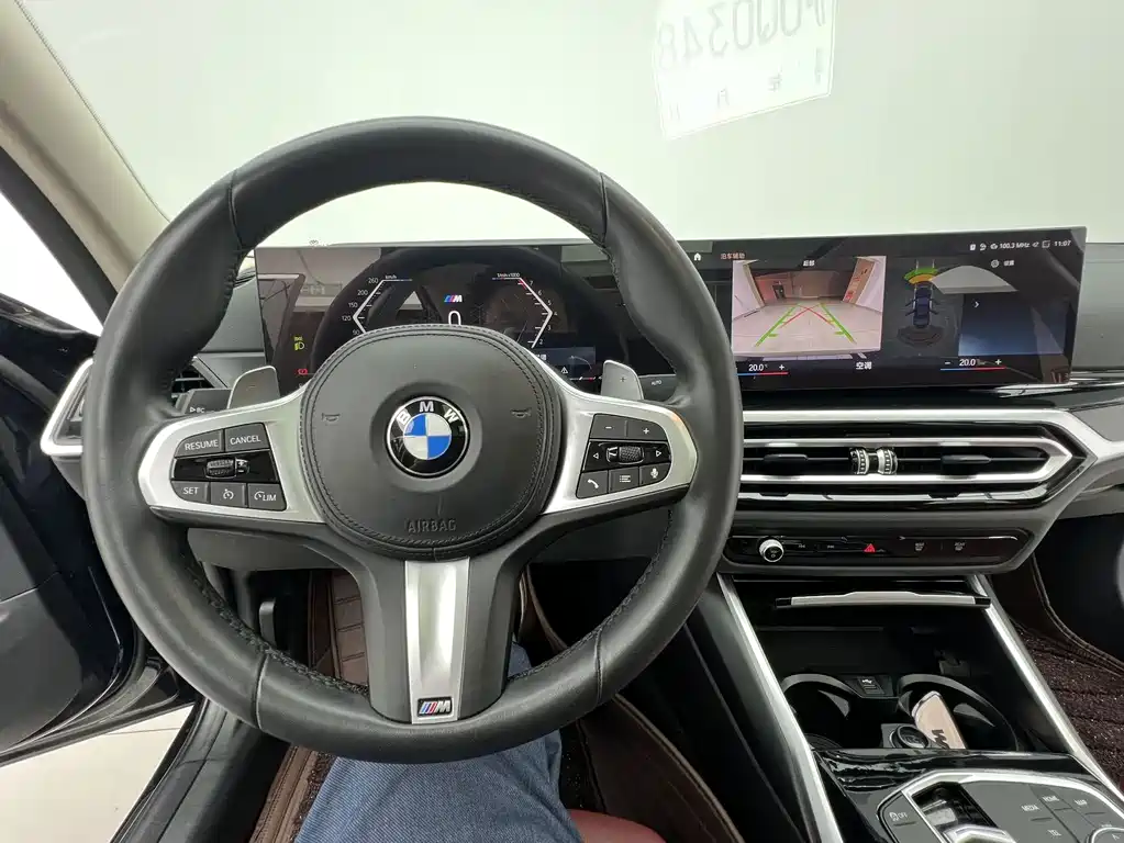 BMW 3 Series 2023 — фото 11