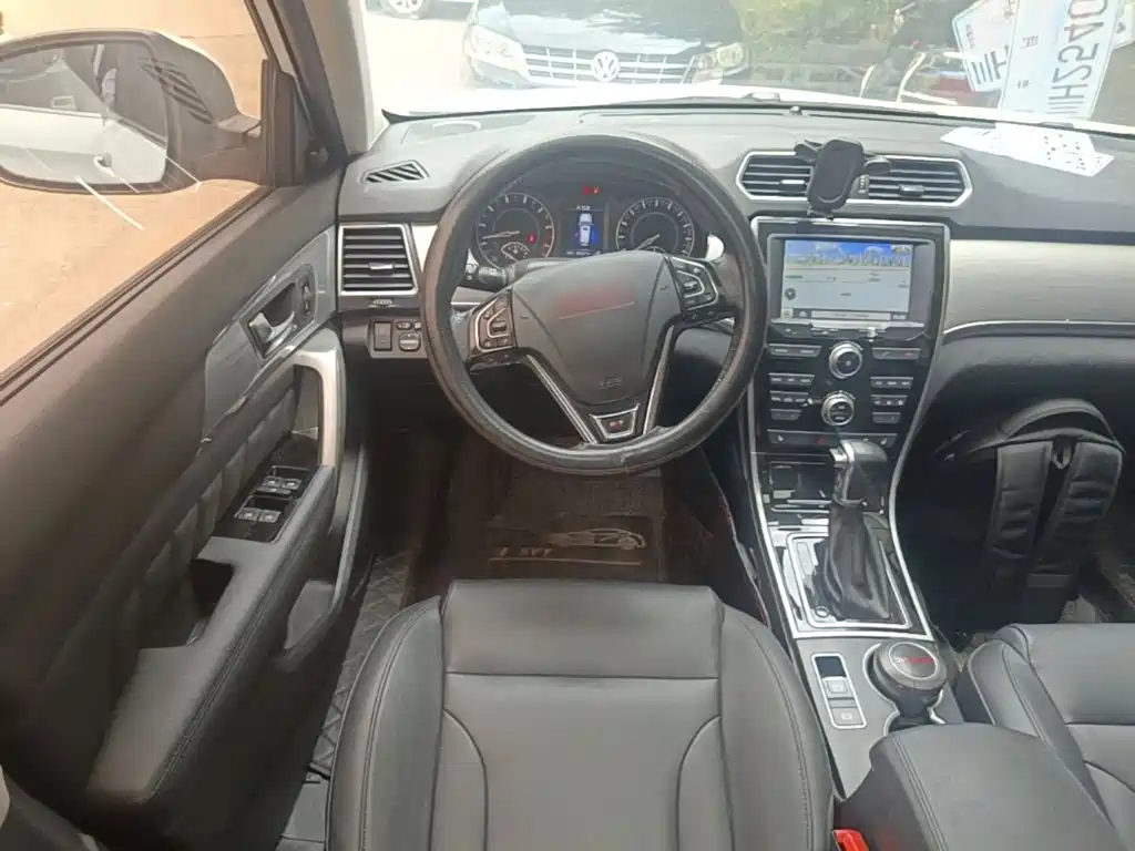 Haval H2 2015 — фото 11