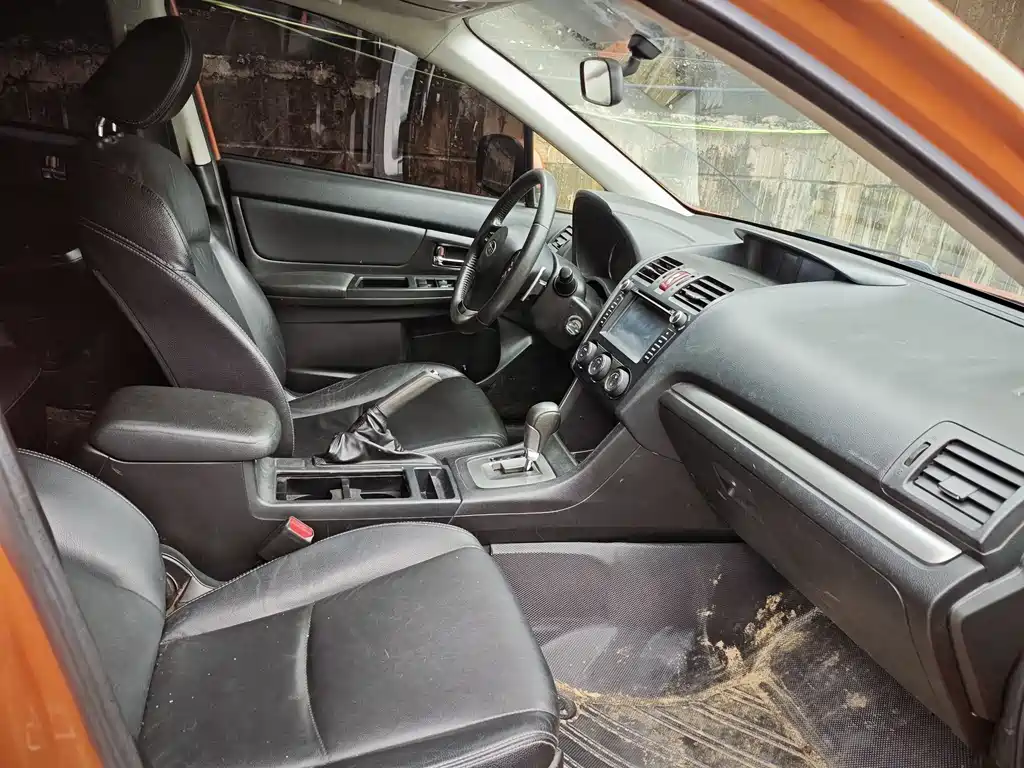 Subaru XV 2013 — фото 4