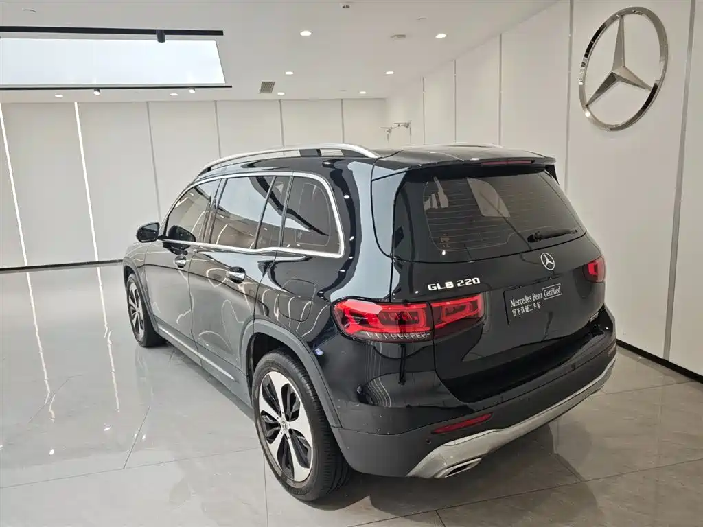 Mercedes-Benz GLB 2023 — фото 9