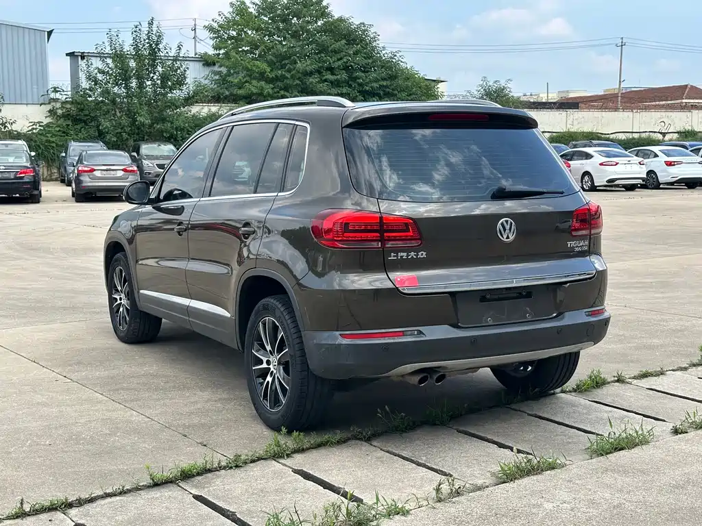Volkswagen Tiguan 2016 — фото 11