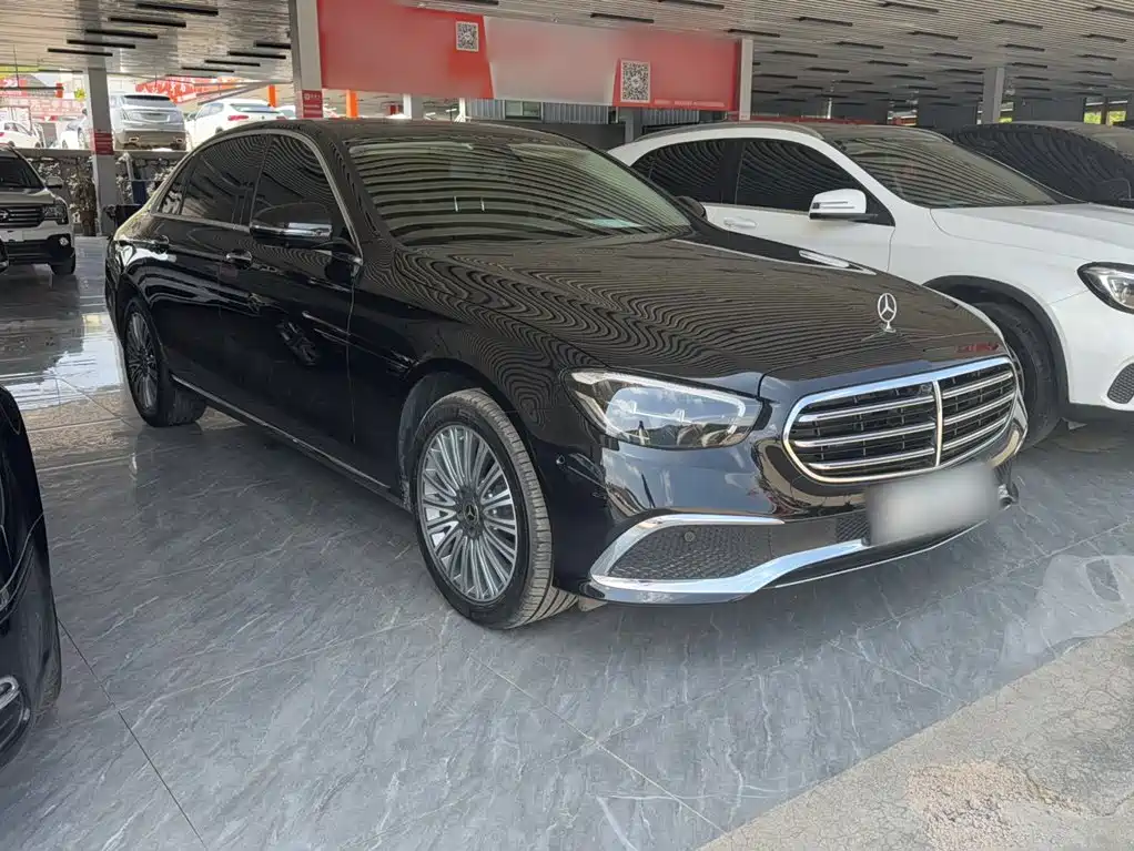 Mercedes-Benz E-Class 2023