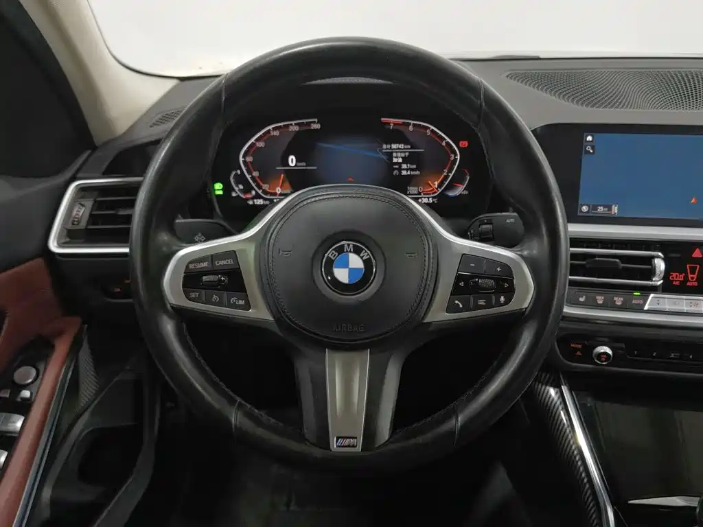 BMW 3 Series 2022 — фото 11