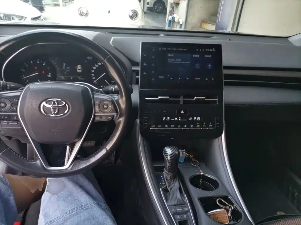 Toyota Avalon 2023 — фото 10