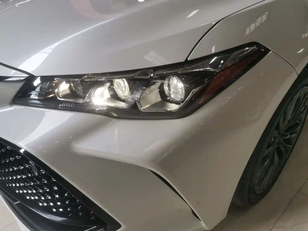 Toyota Avalon 2019 — фото 18