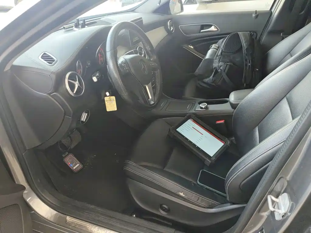 Mercedes-Benz GLA 2015 — фото 12