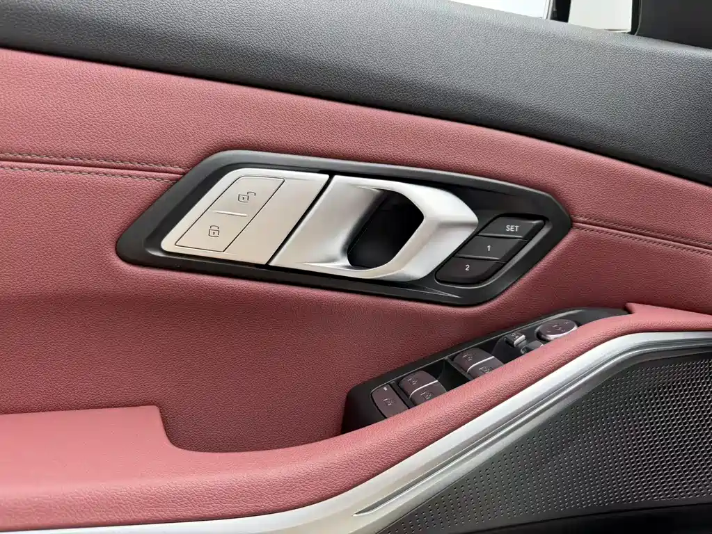 BMW 3 Series 2021 — фото 16