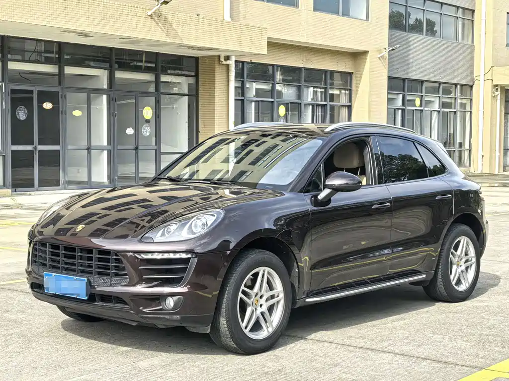 Porsche Macan 2017 — фото 1