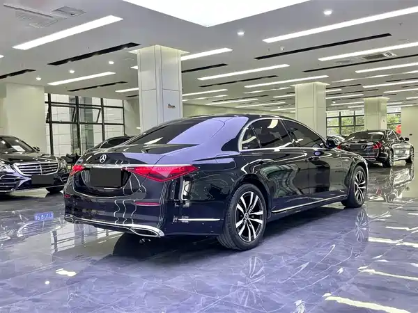 Mercedes-Benz S-Class 2023
