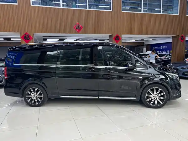 Mercedes-Benz V-Class 2023