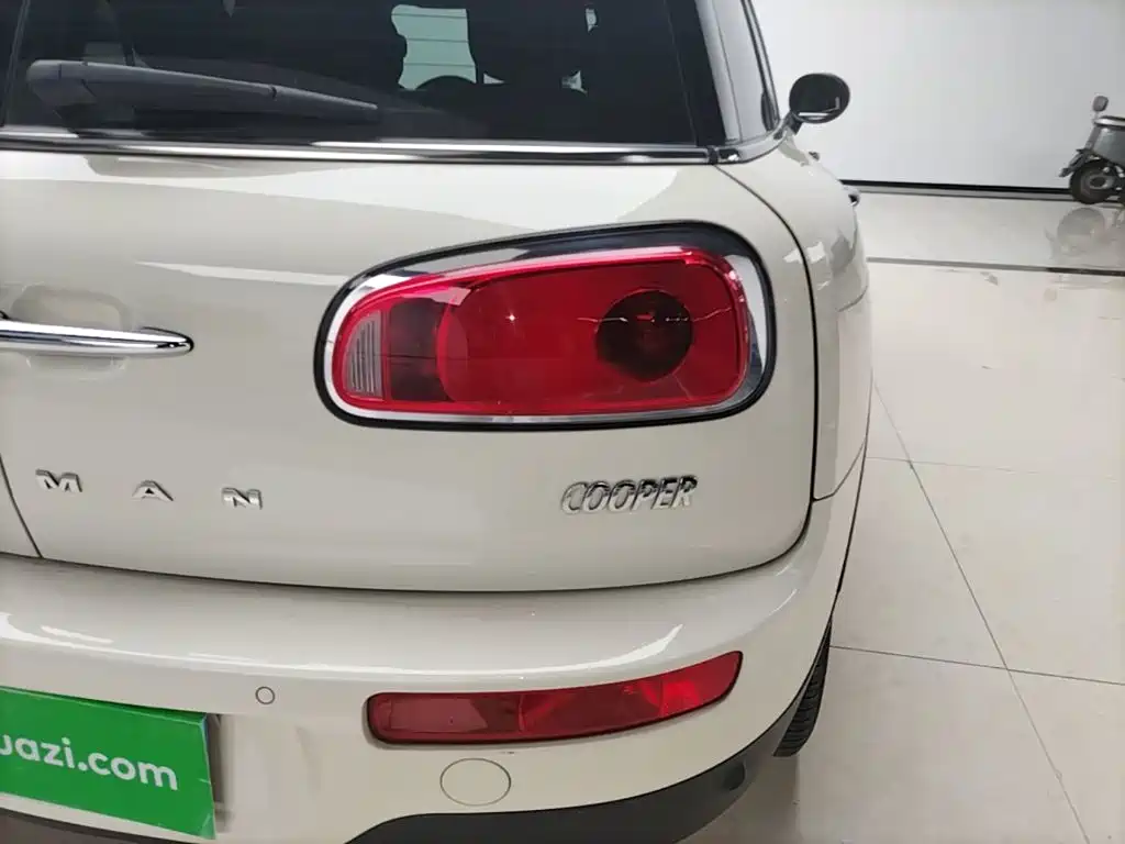 MINI Clubman 2018 — фото 8