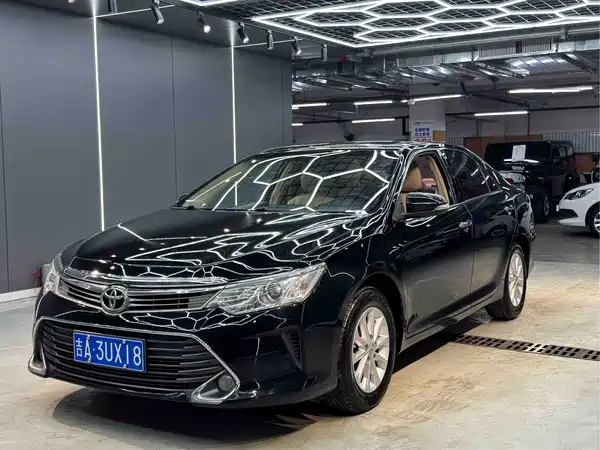 Toyota Camry 2015