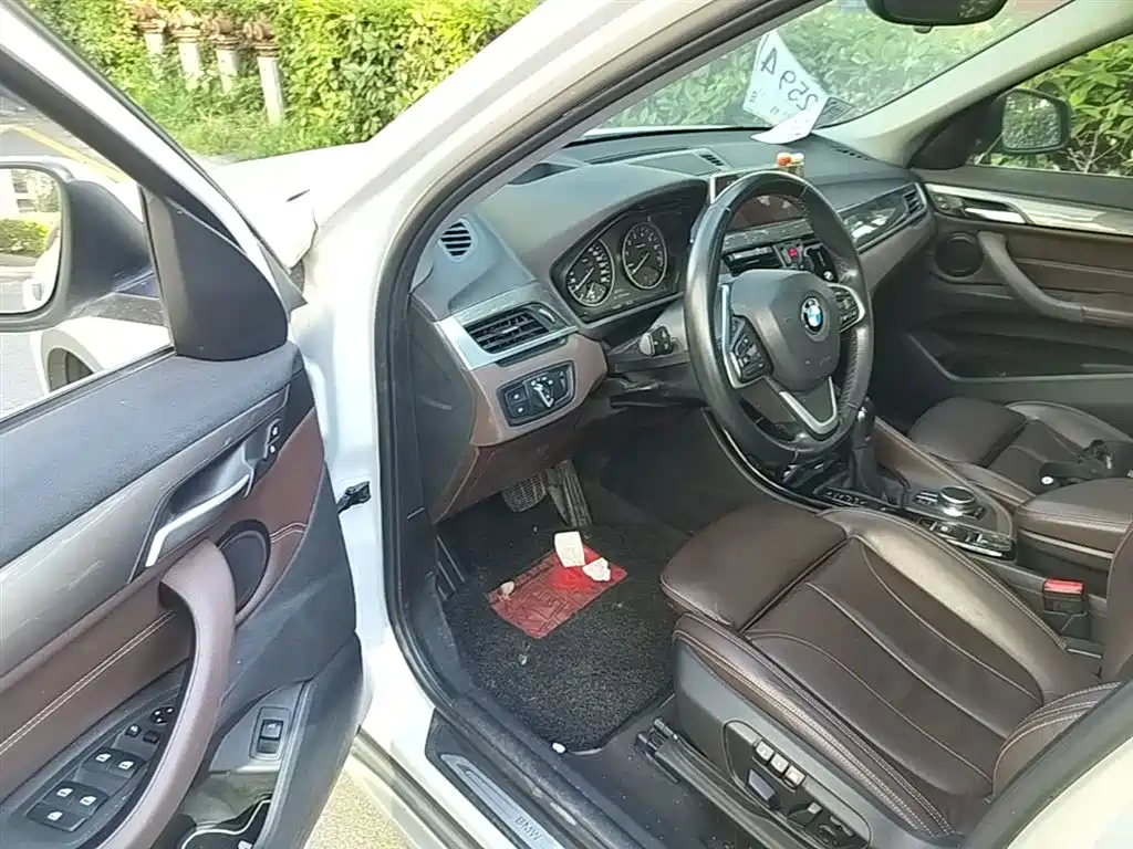 BMW X1 2016 — фото 16