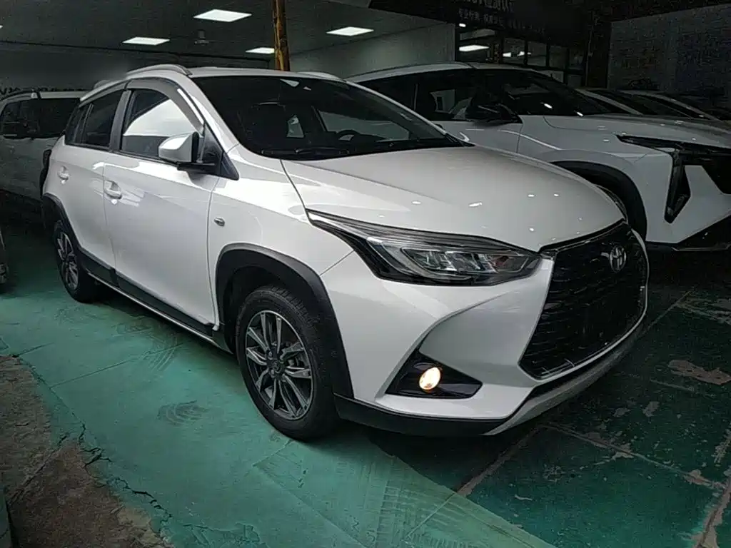 Toyota Yaris L 2021 — фото 22