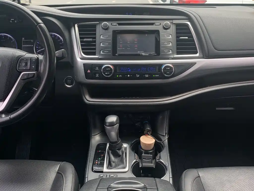 Toyota Highlander 2019 — фото 13