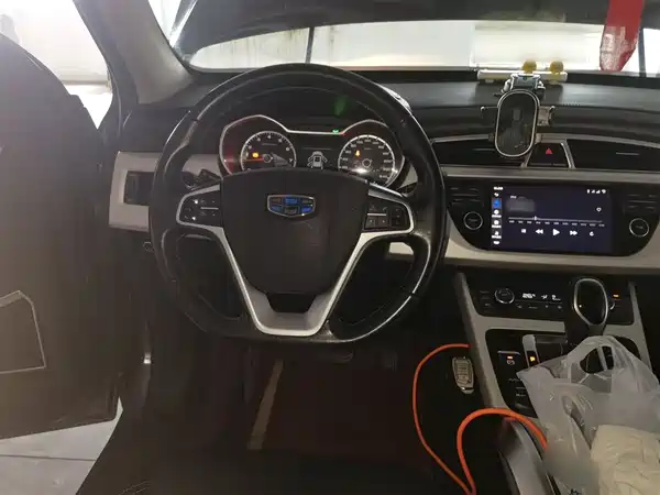 Geely Boyue 2018