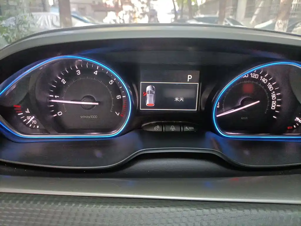 Peugeot 2008 2015