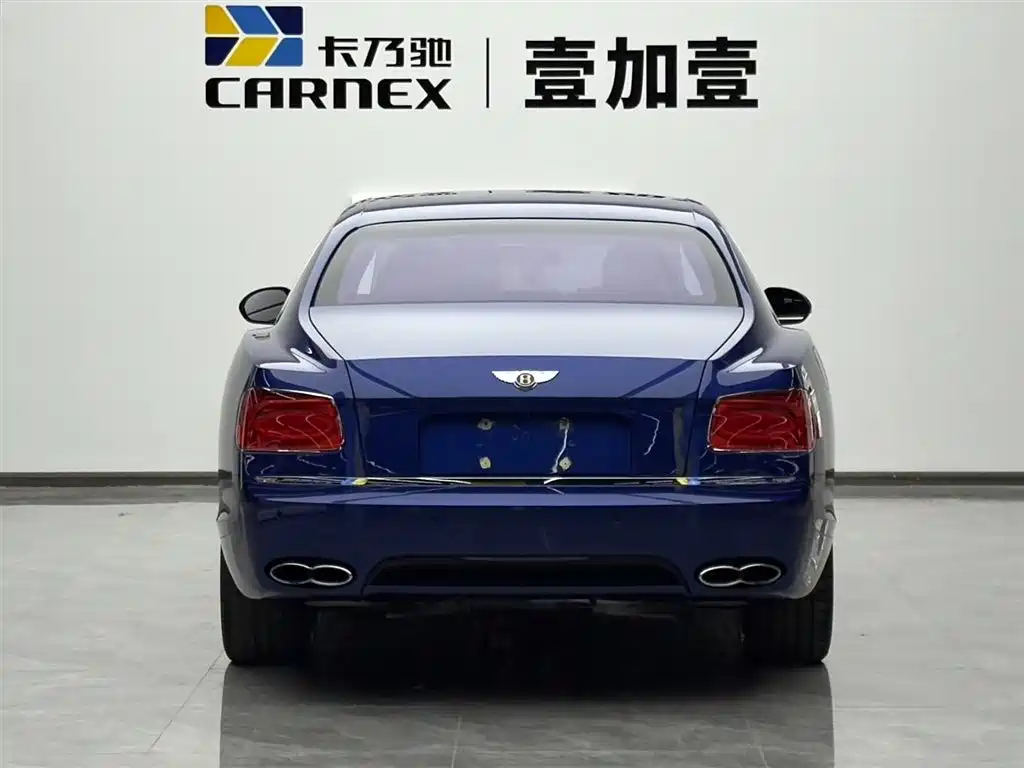 Bentley Flying Spur 2019 — фото 19