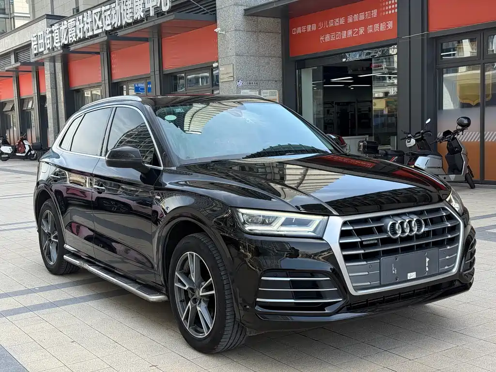 Audi Q5L 2018 — фото 3