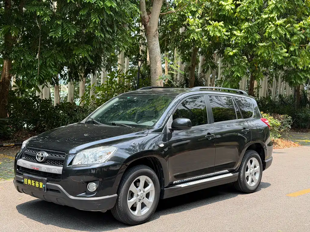 Toyota RAV4 2010