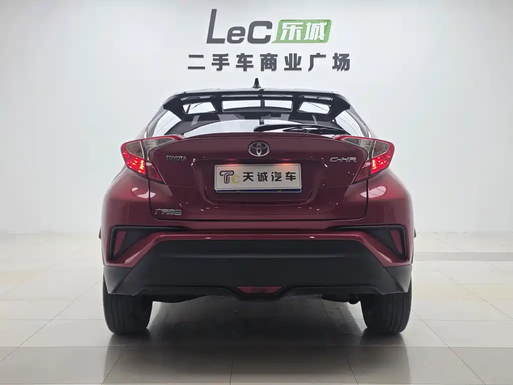 Toyota C-HR 2021 — фото 14