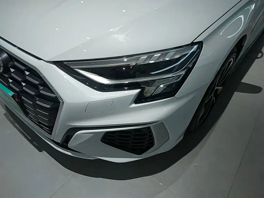 Audi A3 2022 — фото 24