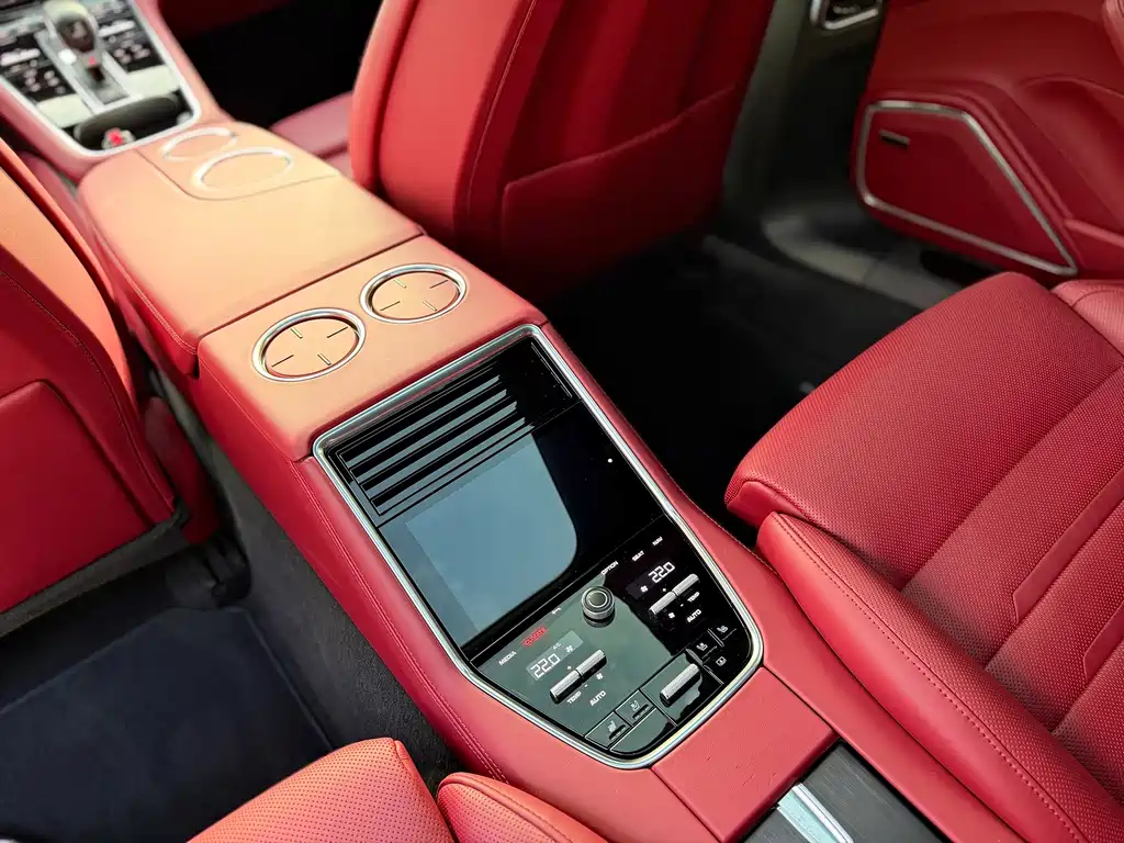 Porsche Panamera 2023 — фото 18