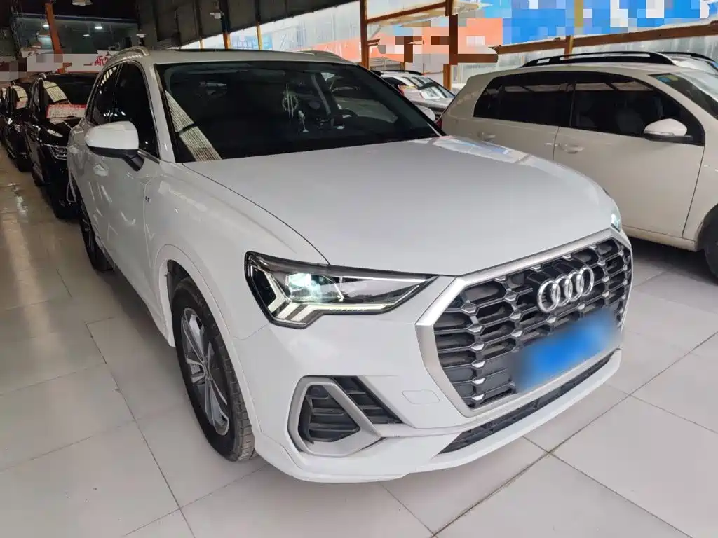 Audi Q3 2021