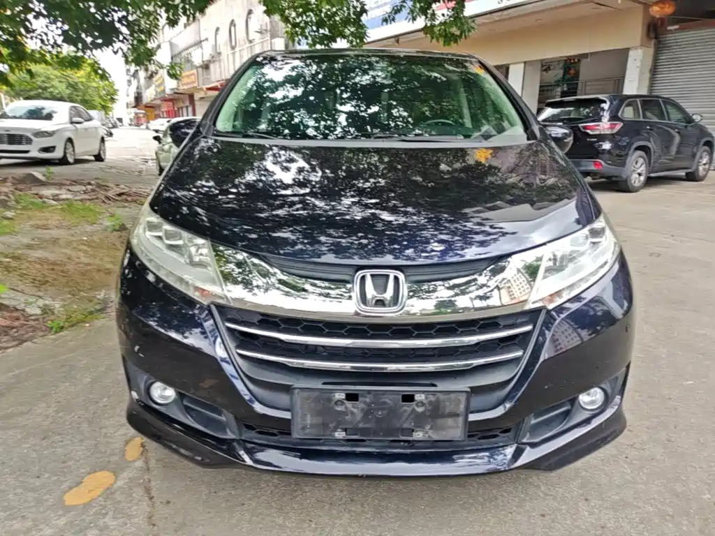 Honda Odyssey 2016 — фото 3