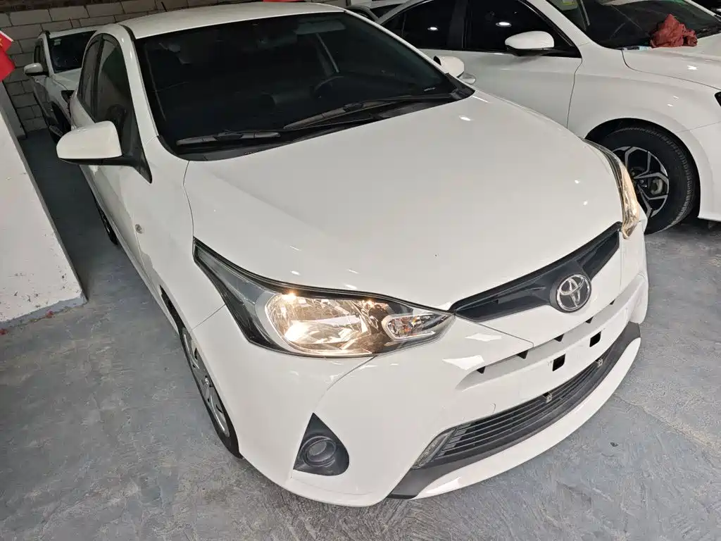 Toyota Yaris L 2021 — фото 22