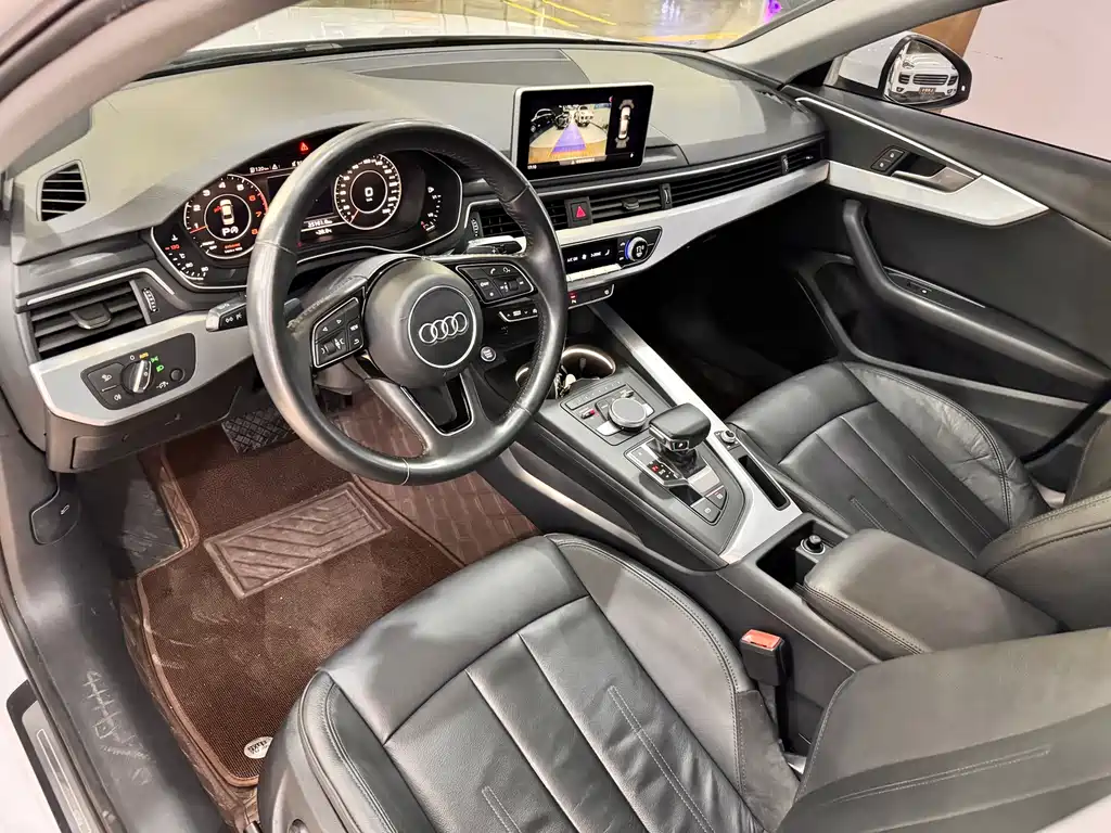 Audi A4L 2019 — фото 9