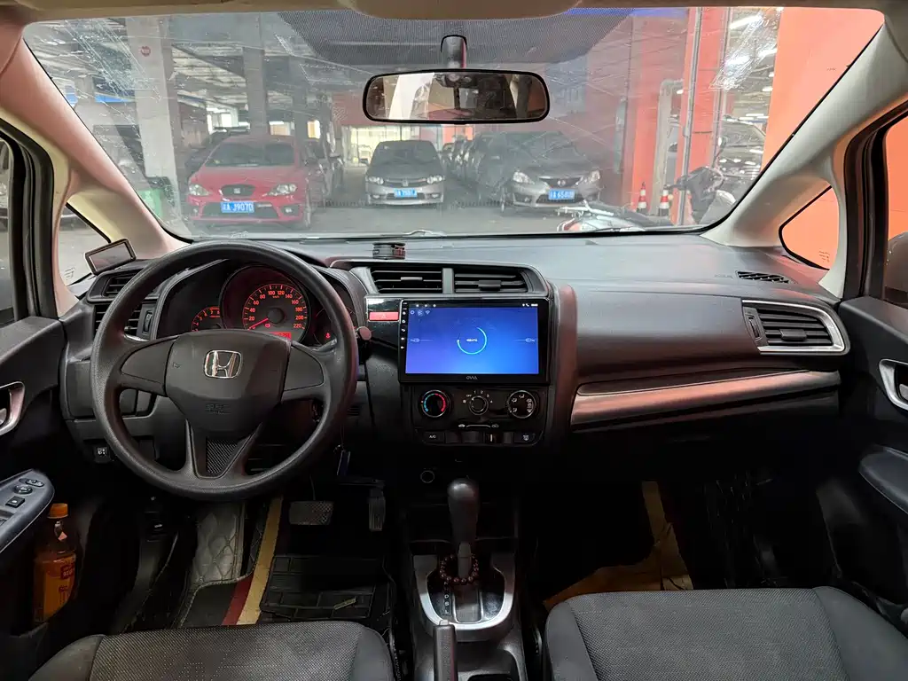 Honda Fit 2015 — фото 9