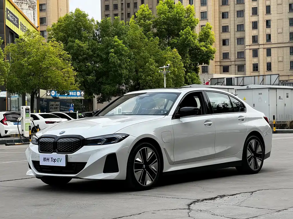 BMW i3 2024