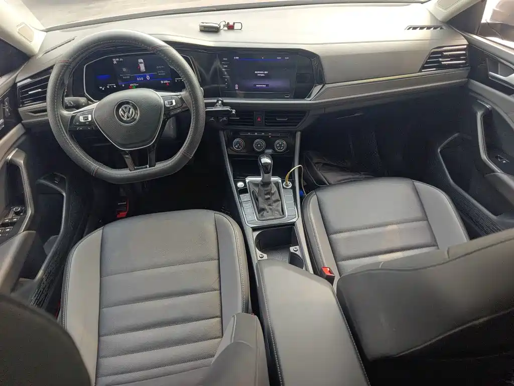 Volkswagen Sagitar 2022