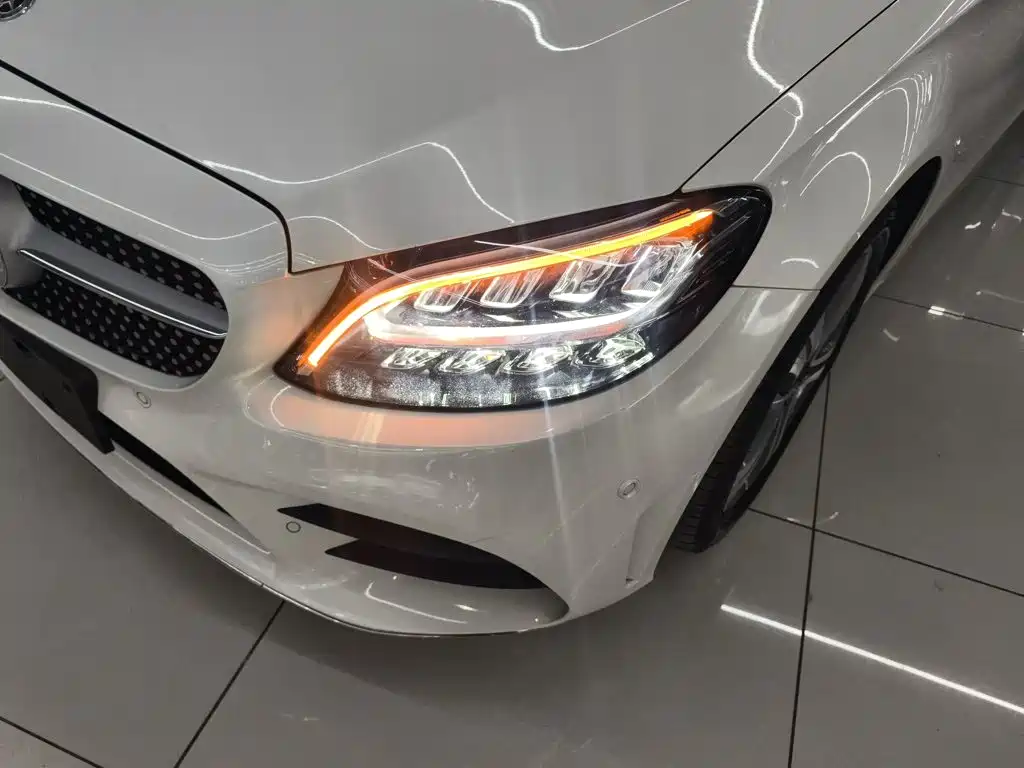 Mercedes-Benz C-Class 2020
