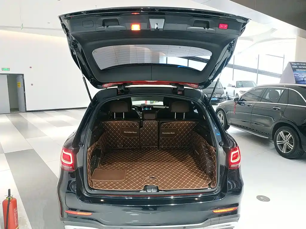 Mercedes-Benz GLC 2020 — фото 14