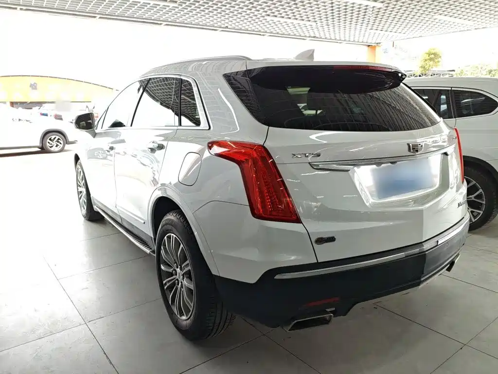 Cadillac XT5 2019 — фото 23