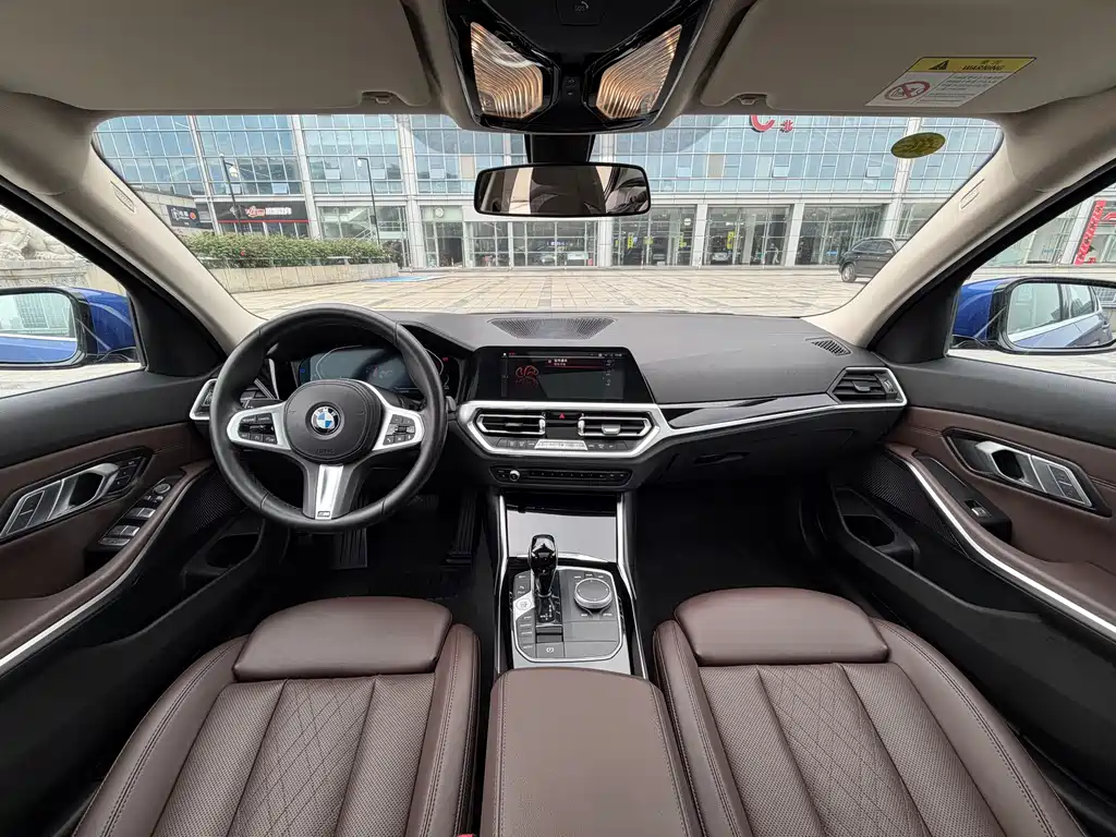 BMW 3 Series 2022 — фото 14
