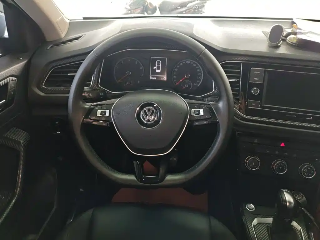 Volkswagen T-Roc 2019