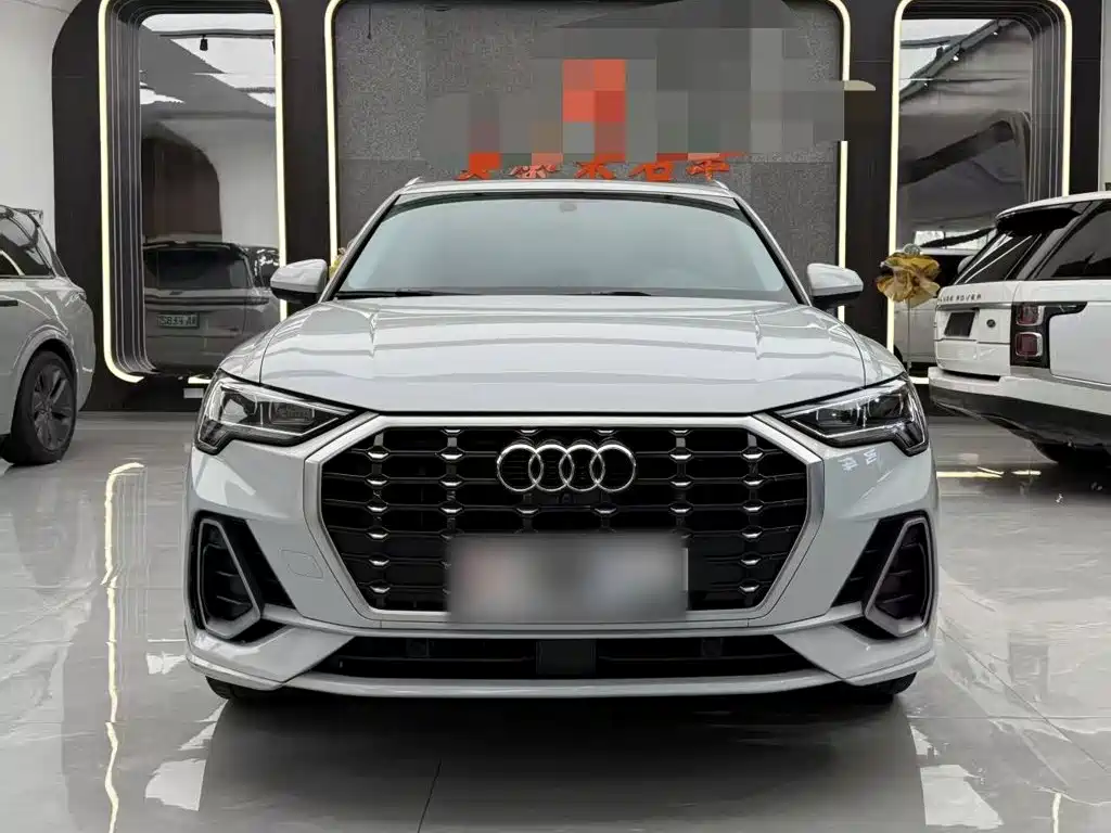Audi Q3 2022 — фото 25