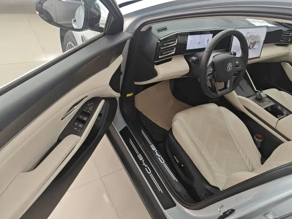 BYD Qin L 2025 — фото 16